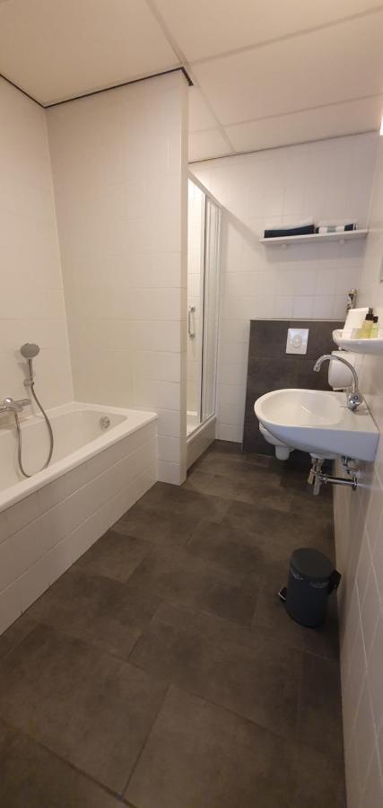 Hotel De Zwaan Schoondijke Zewnętrze zdjęcie